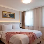 Xloft 3*