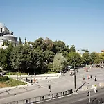 Xloft Szálloda 3*