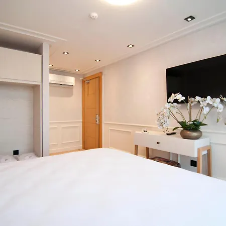 Xloft فندق