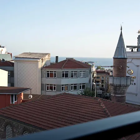 Xloft Hotell 3*